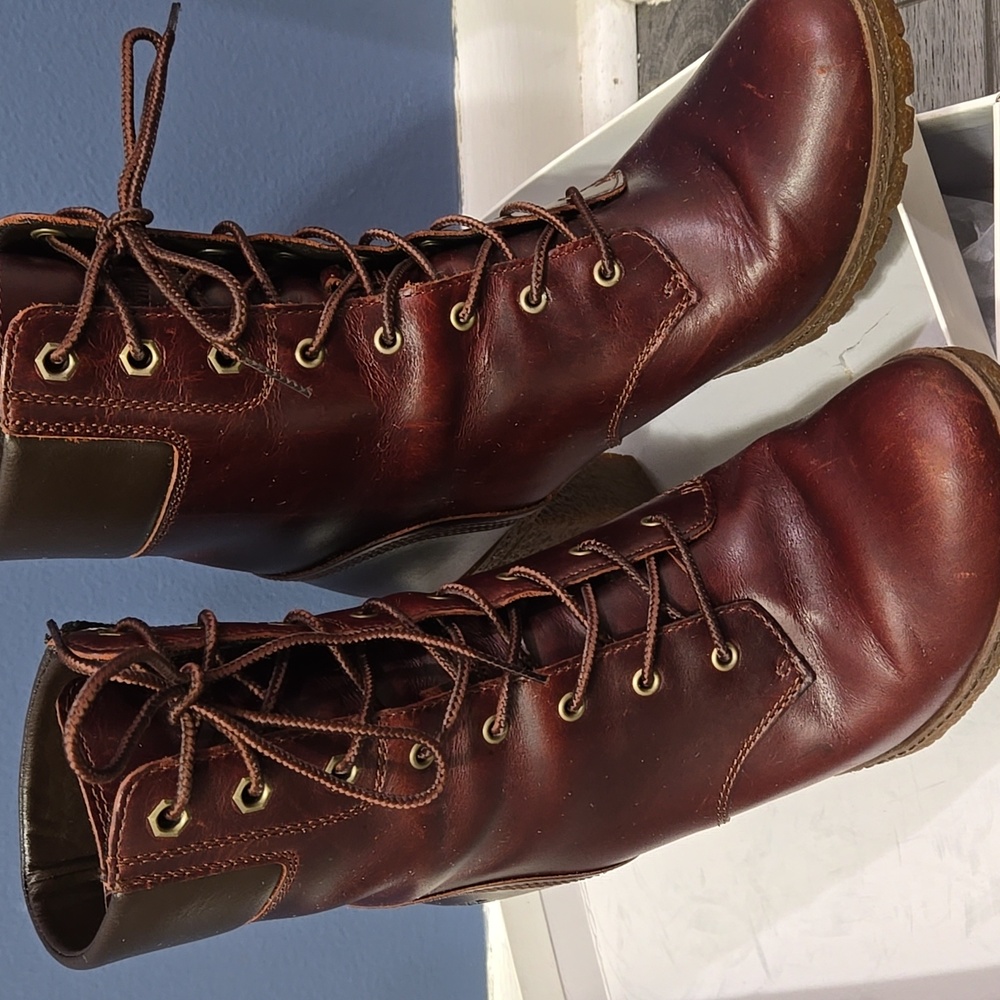 Women's TIMBERLAND Burgundy Lace-Up Boots